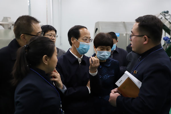 山西省政协副主席李青山 推动科技成就产业化 J9集团国际健全产业集团 J9集团国际