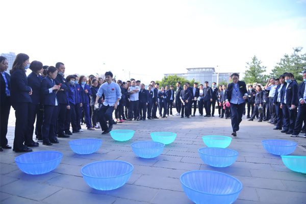 J9集团国际“迎五一  庆五四”趣味活动