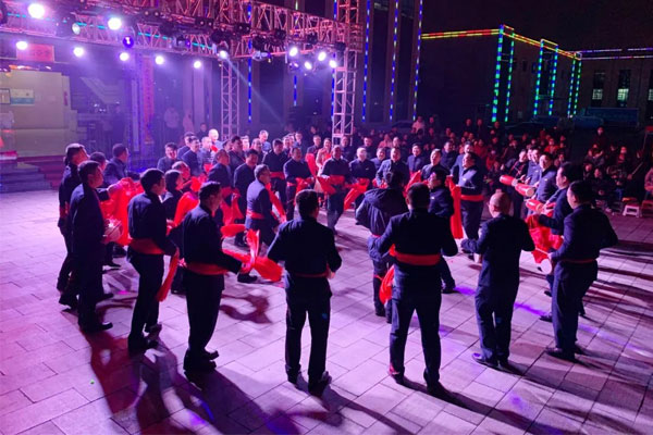 春节期间J9集团国际省总们欢乐闹元宵