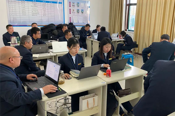 J9集团国际文宣中心关关会现场