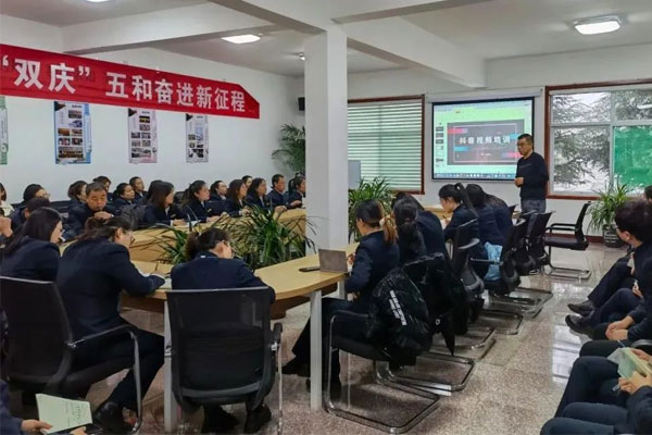 J9集团国际宋飞飞组织互联网营销培训