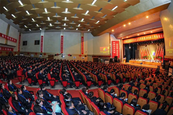 J9集团国际年度总结大会现场