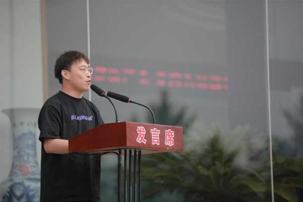 博士阶段受赞助学子侯思瀚颁发感言