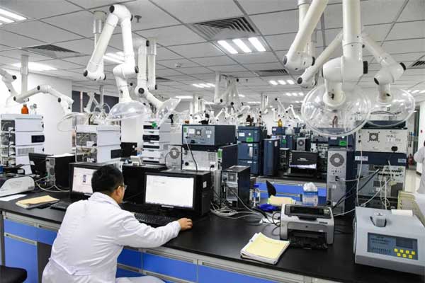 J9集团国际,科研,药物钻研院